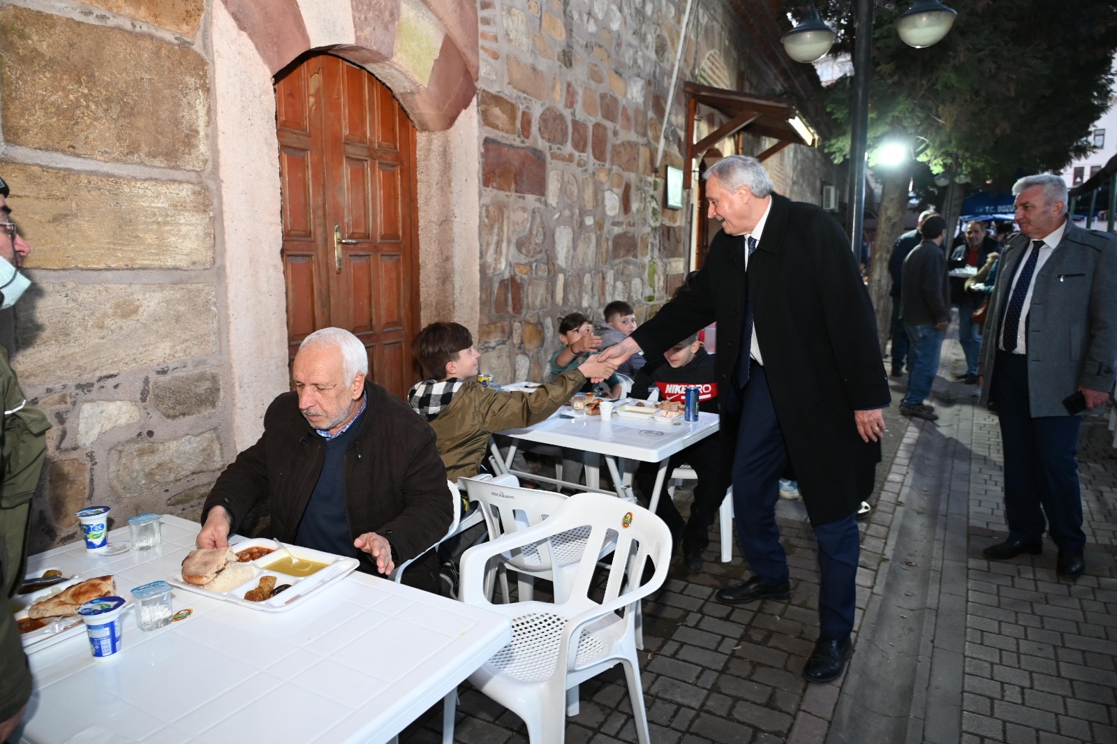 -başkan Bakkalcioğlu Ramazan Ayinin Ilk Orucunu Hemşehrileri Ile ...